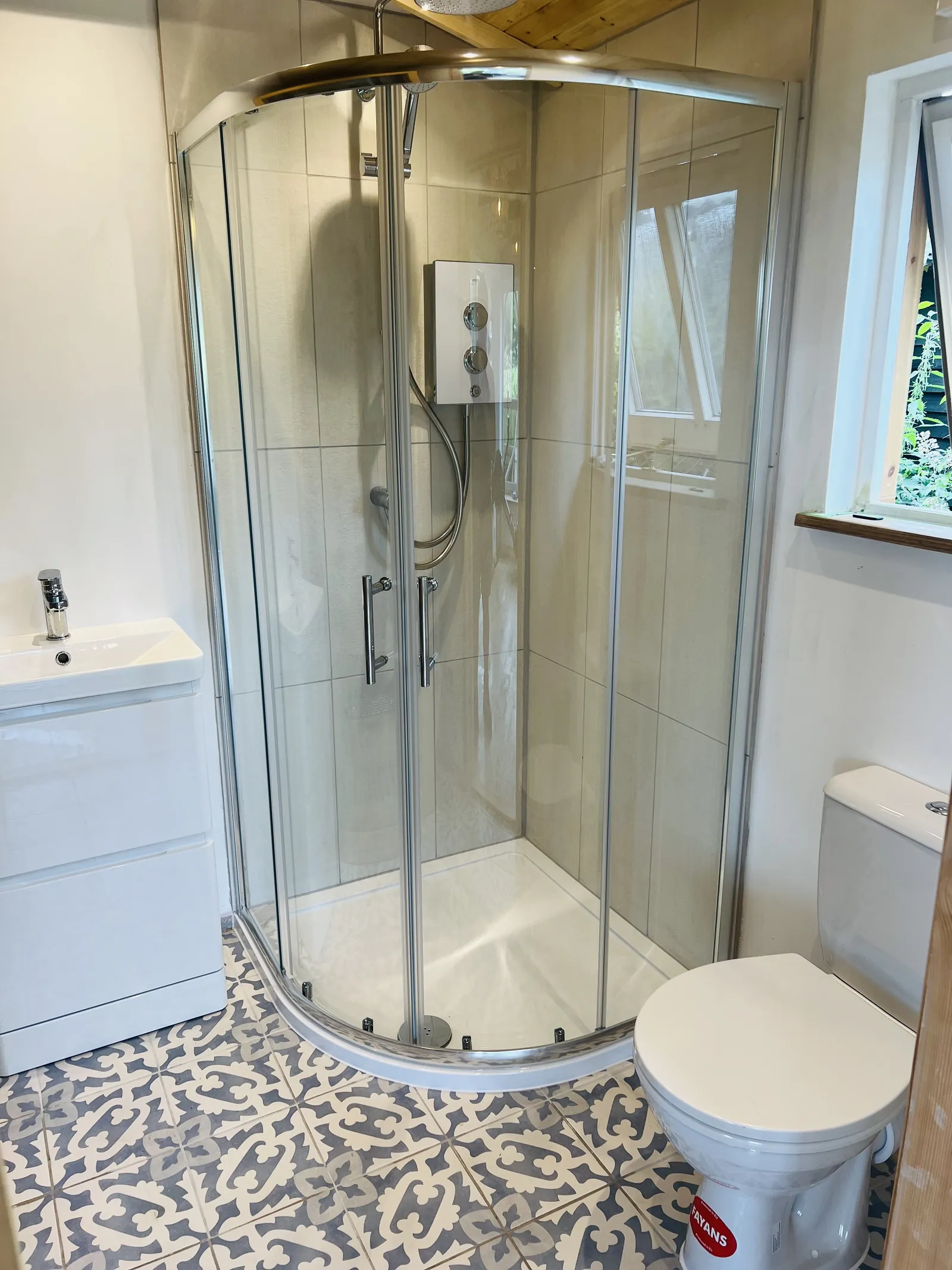 Accessible bathrooms & wet rooms by Hampshire Premier Construction