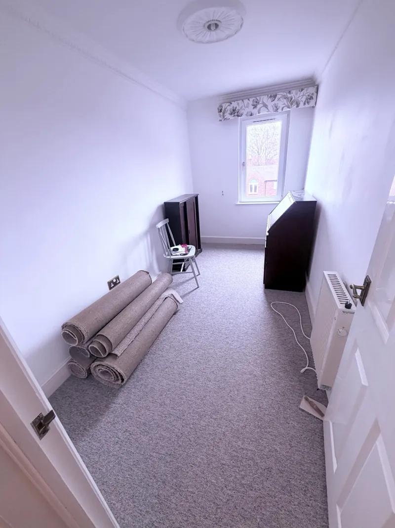 Painting & decorating by Hampshire Premier Construction