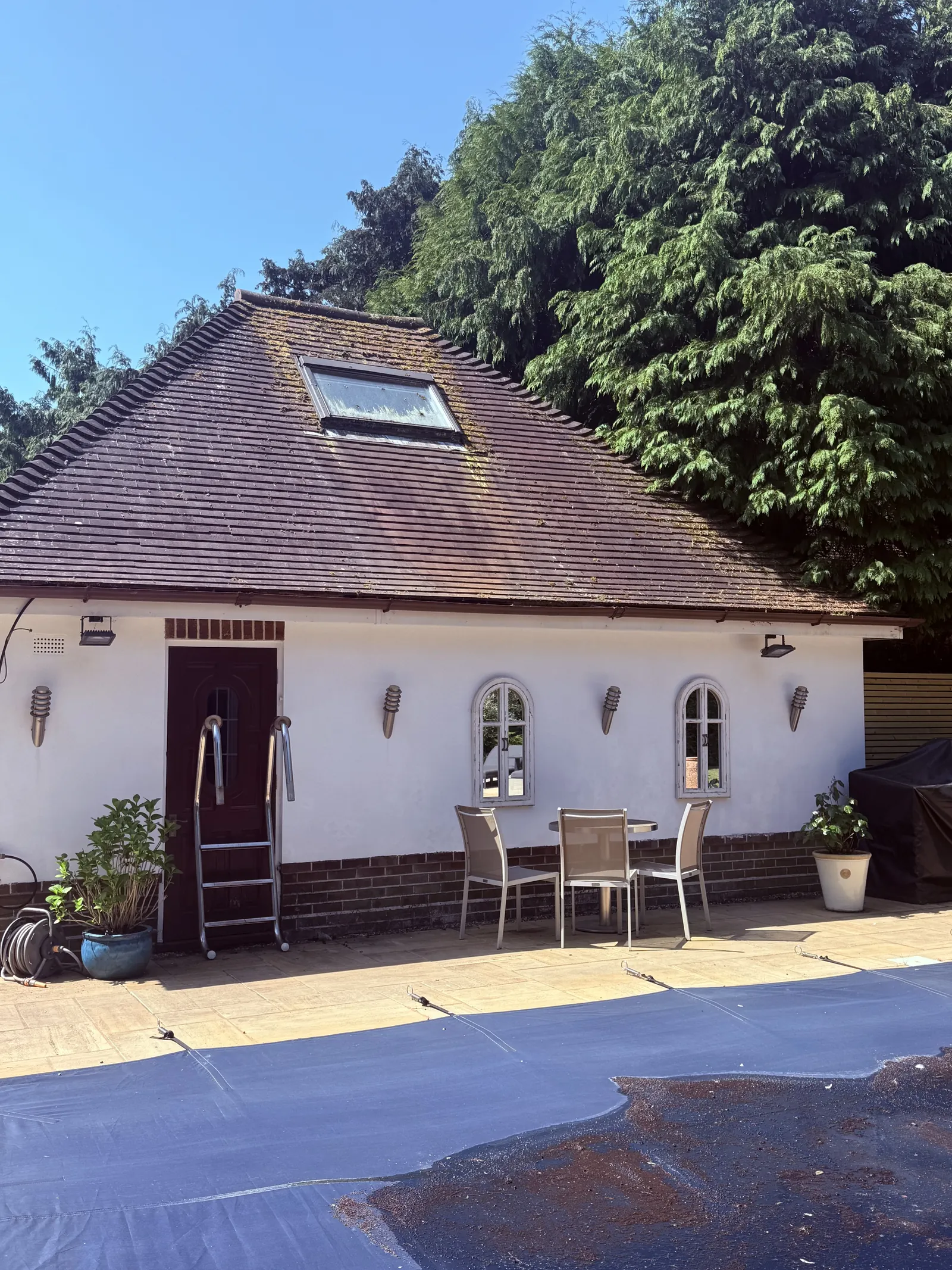 Painting & decorating by Hampshire Premier Construction