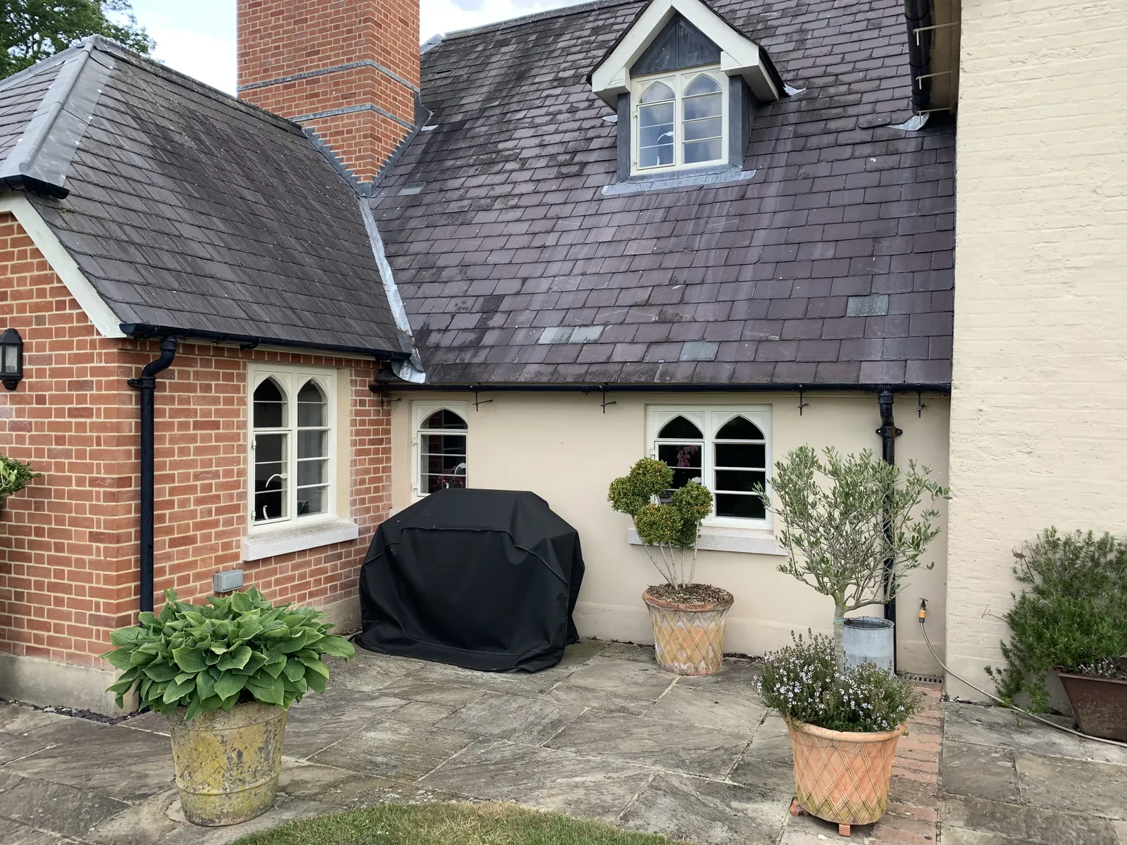 Painting & decorating by Hampshire Premier Construction